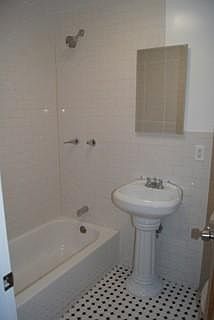 2nd image of 1522 Bergen St #3
