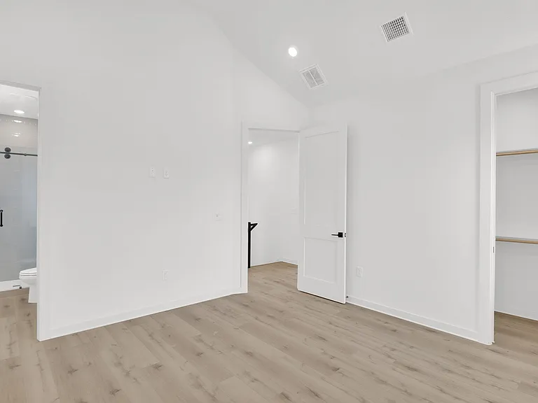 7208 Providence Ave #3A — Photo 25