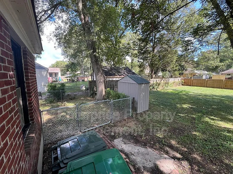 792 Saint Nick Dr — Photo 20