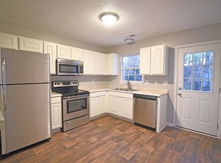 2276 Brandymill Ln, Jacksonville, NC 28546