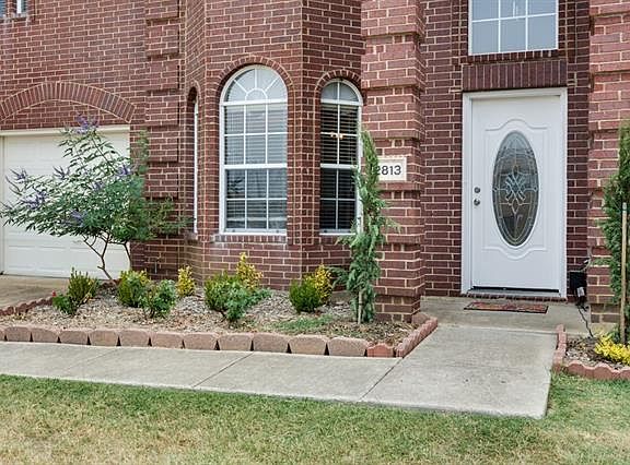 3rd image of 2813 Ventanna Dr