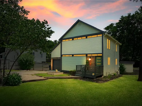 9717 Baltimore Ave, Kansas City, MO 64114