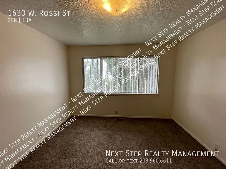 1630 W Rossi St — Photo 6