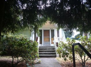 4028 58th Pl SW, Seattle, WA 98116