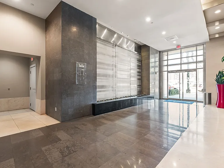 333 W Trade St #2502 — Photo 4