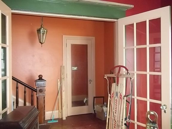 3rd image of 25 E North St