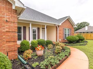 102 Wilkes Ct, Warner Robins, GA 31088