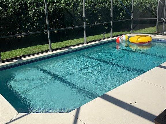 2nd image of 16633 Rolling Green Dr