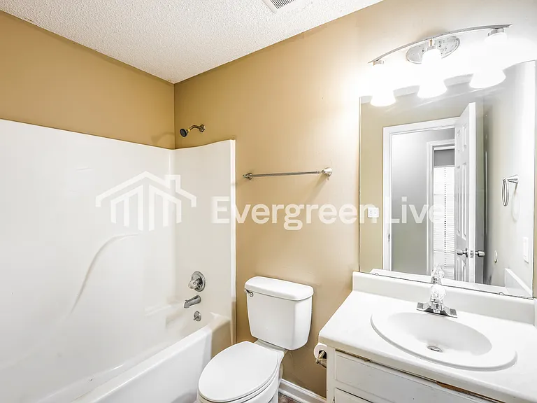2657 Laburnum Dr — Photo 14