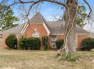 5930 Blackrock Ln, Memphis, TN 38141