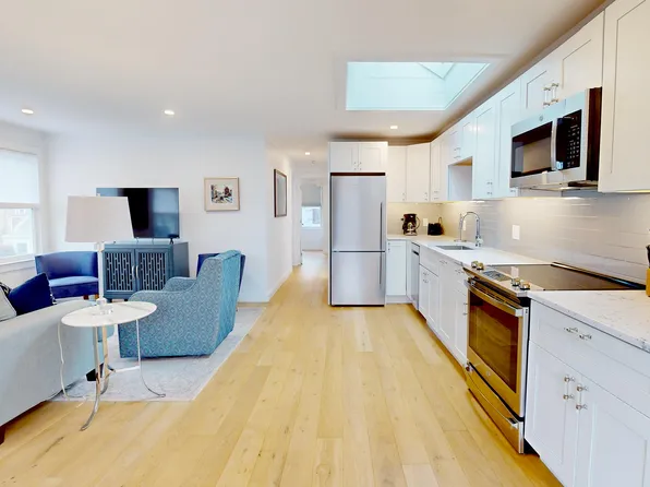 28 Standish Street #C, Provincetown, MA 02657