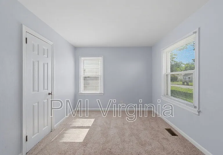626 Chapel St — Photo 15