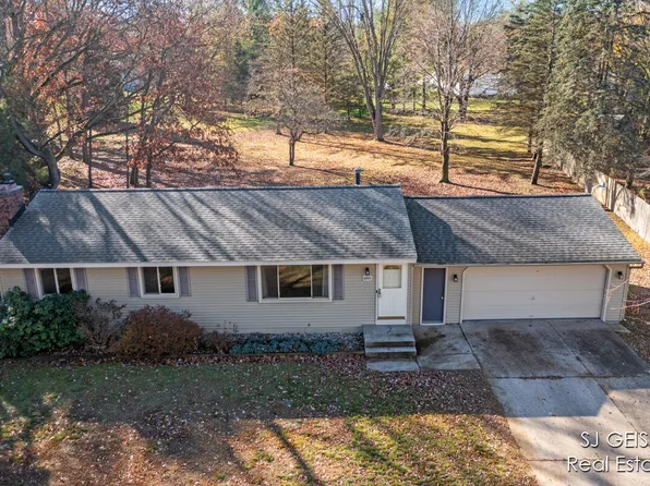 6800 Adaside Dr SE, Ada, MI 49301