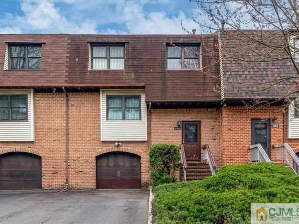 5104 N Oaks Blvd, North Brunswick, NJ 08902