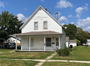 215 W Green St, Winterset, IA 50273