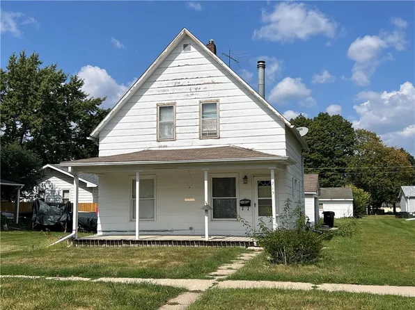 215 W Green St, Winterset, IA 50273
