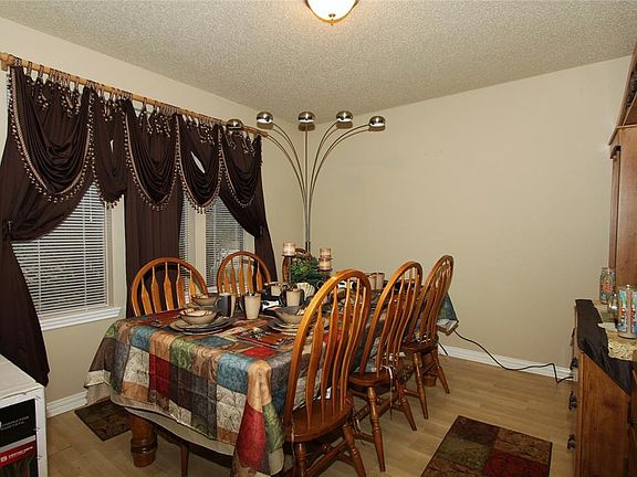 5th image of 3810 Wells Mark Dr