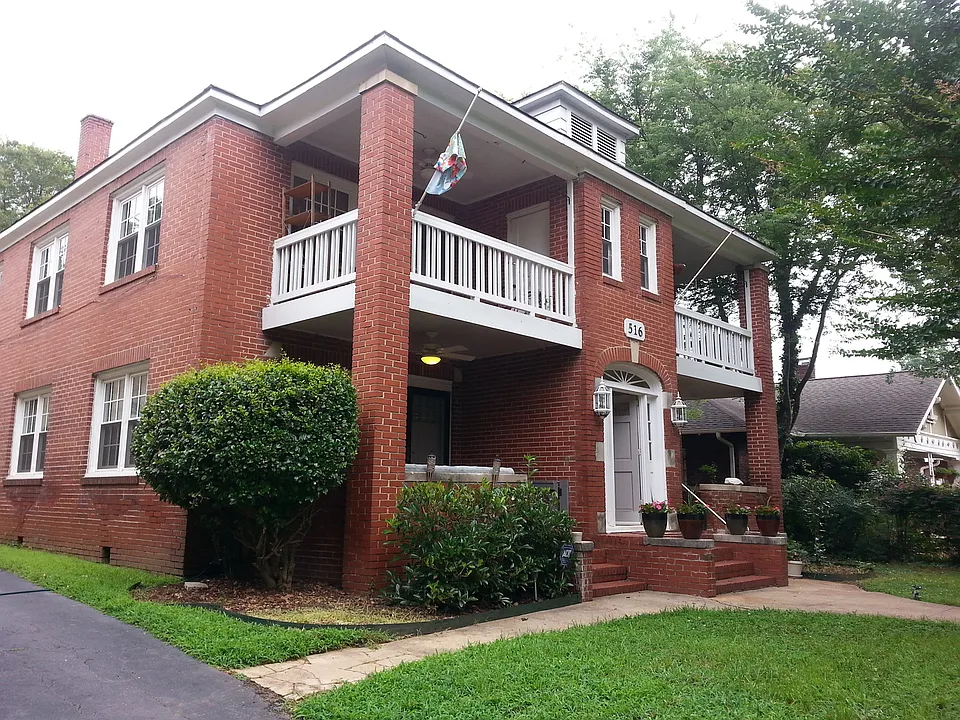 516 Grandin Rd #2