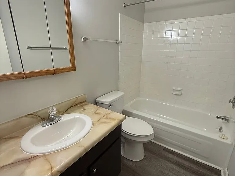 Foxfire West Apartments — Photo 17