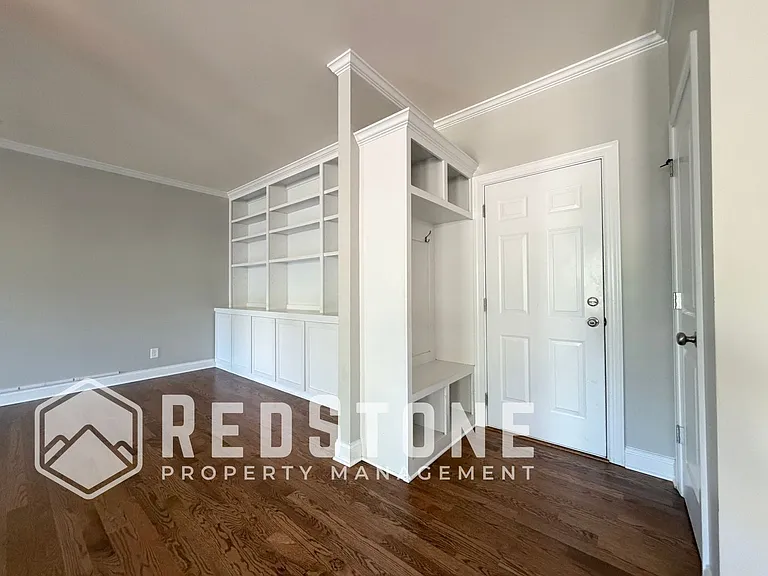 1823 Buxton Way — Photo 12