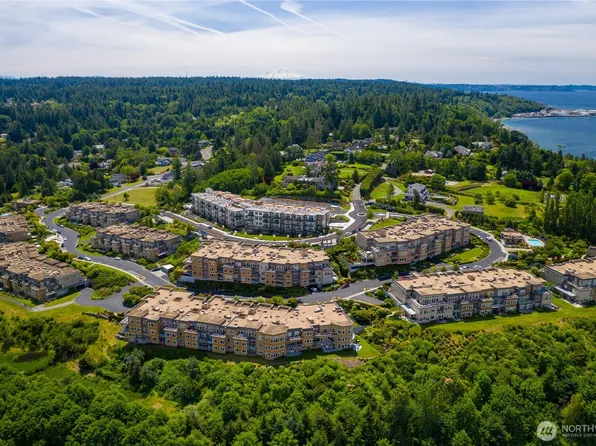 51 Pine Street #105, Edmonds, WA 98020