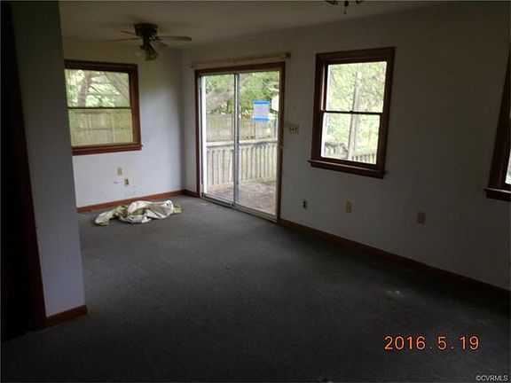 4th image of 60 Gordon Ln