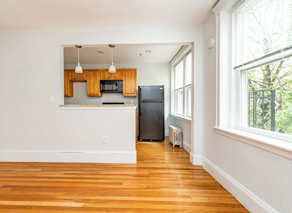 284 Chestnut Hill Ave #11