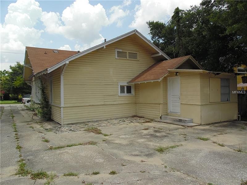 2nd image of 829 E Orange St
