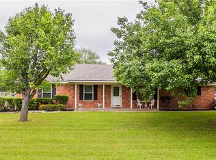 320 E Spring Valley Rd, Hewitt, TX 76643