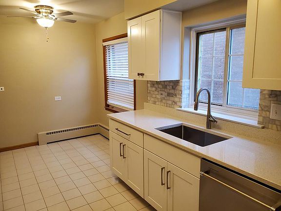 5th image of 6101 N Sauganash Ave #2