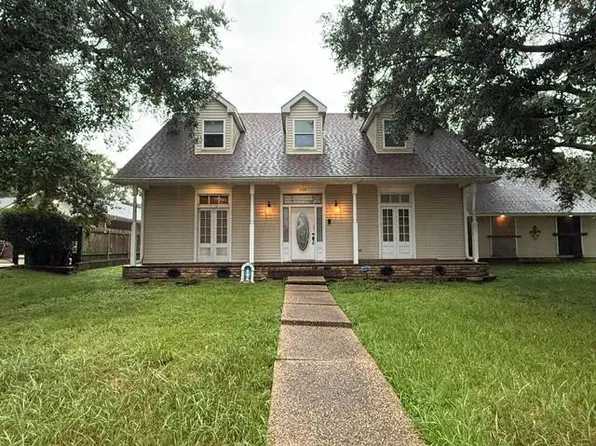 2725 Cypress Lawn Dr, Marrero, LA 70072