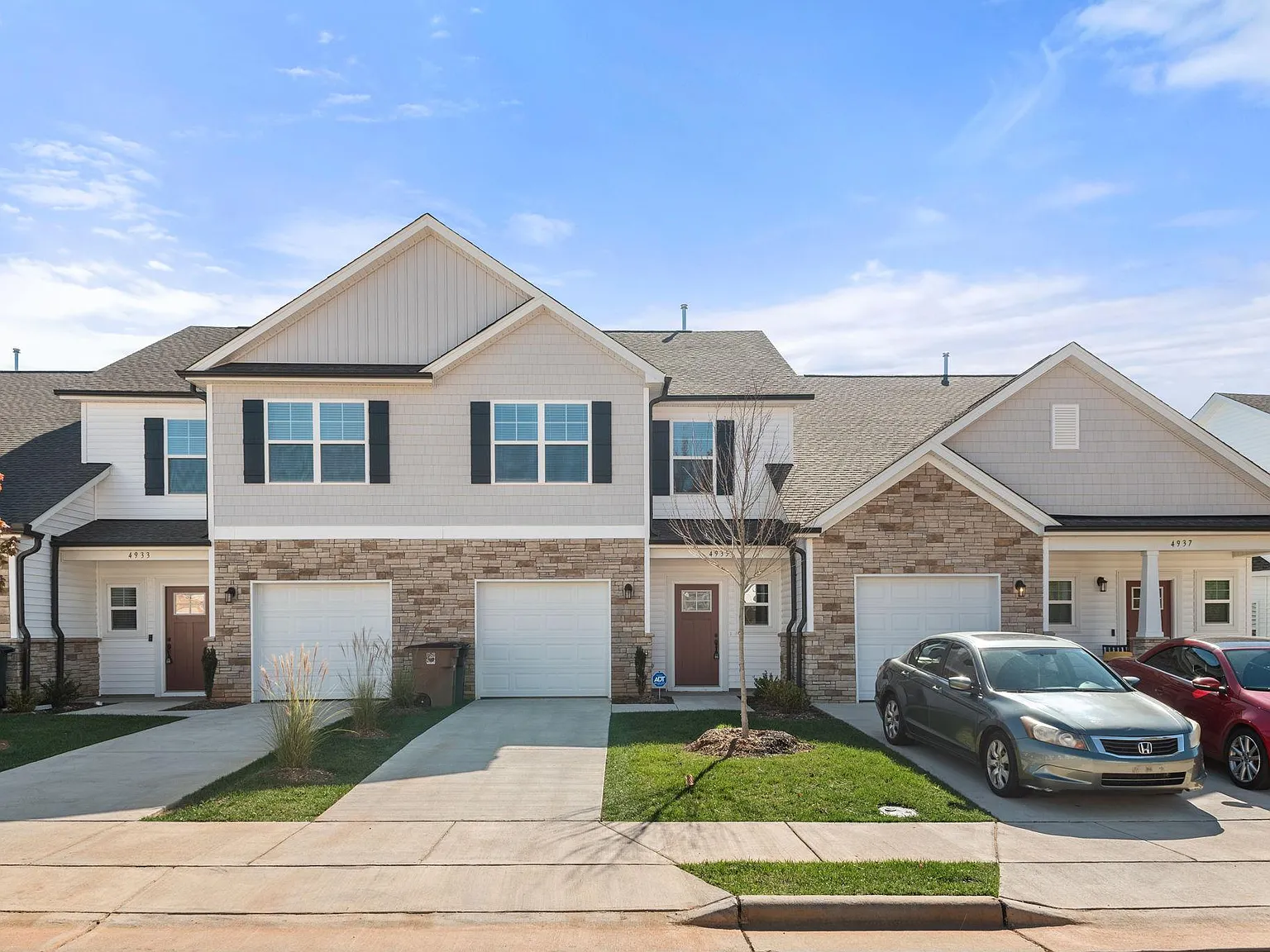 4935 Cannon Crossing Way — Photo 3