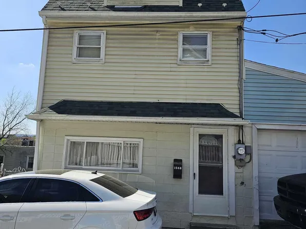 1548 W Independence St, Coal Township, PA 17866