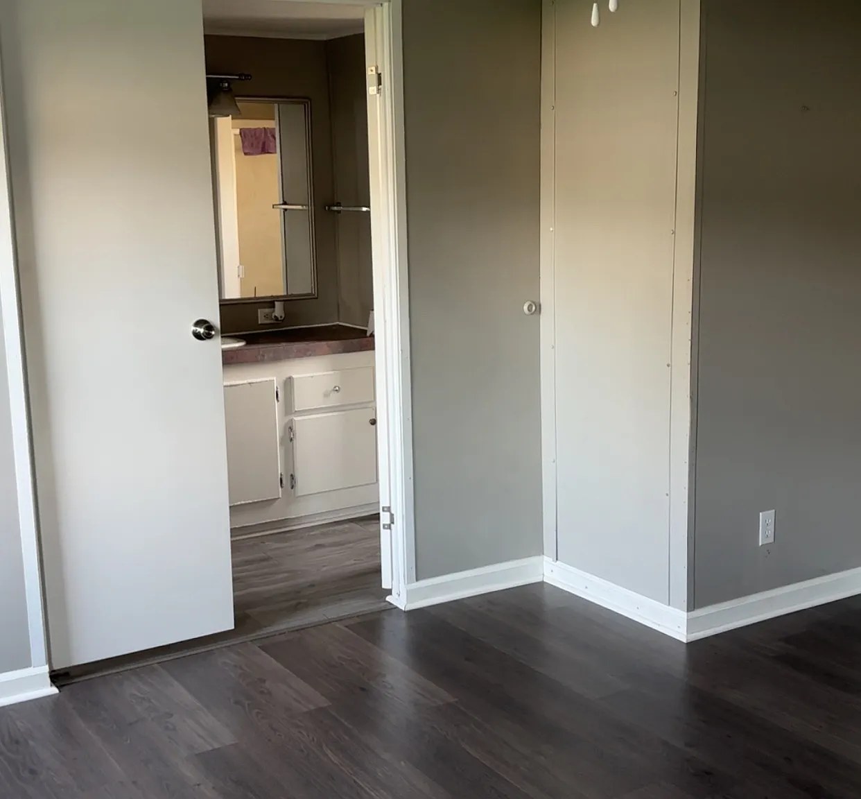 3 bed, 1000 sqft, $1,100 — Photo 4