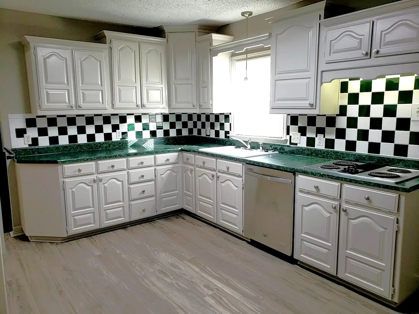 2 bed, 1100 sqft, $1,200 — Photo 4