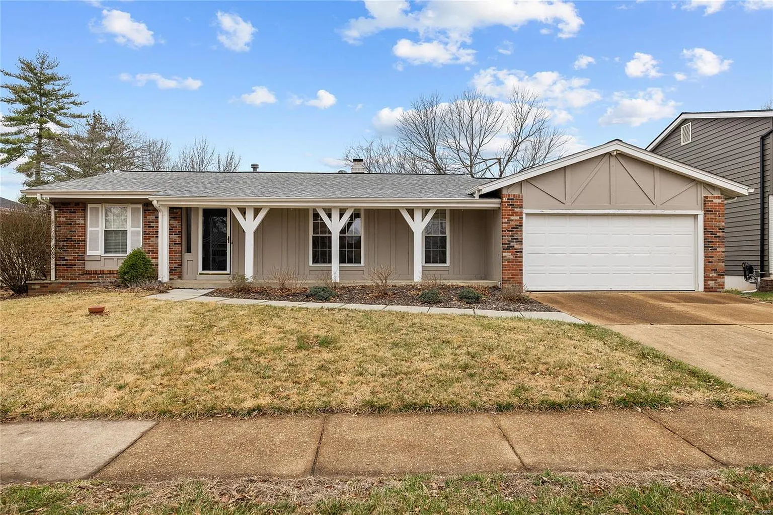 1356 Green Elm Dr photo 1
