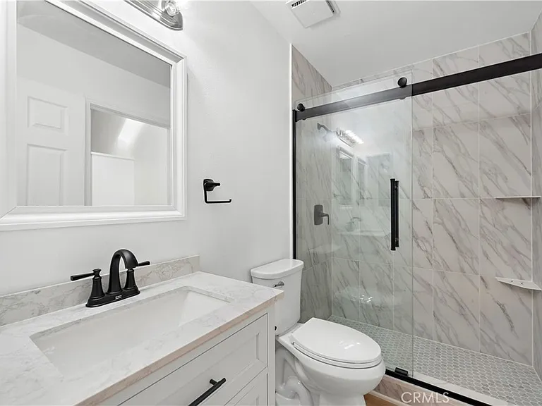 40 Lakepines — Photo 14