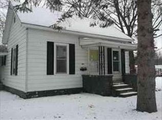 1108 7th St, Three Rivers, MI 49093