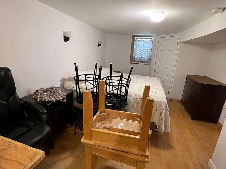 17 Holman St #1 — Photo 15