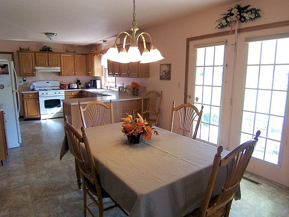 3rd image of 3580 Meander Reserve Cir