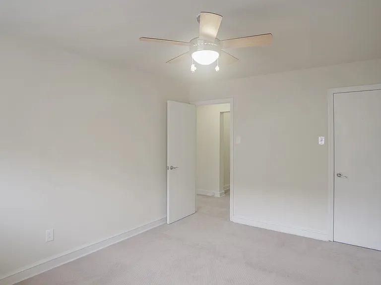 353 W Mount Airy Ave — Photo 32