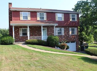 2039 Ewings Mill Rd, Coraopolis, PA 15108