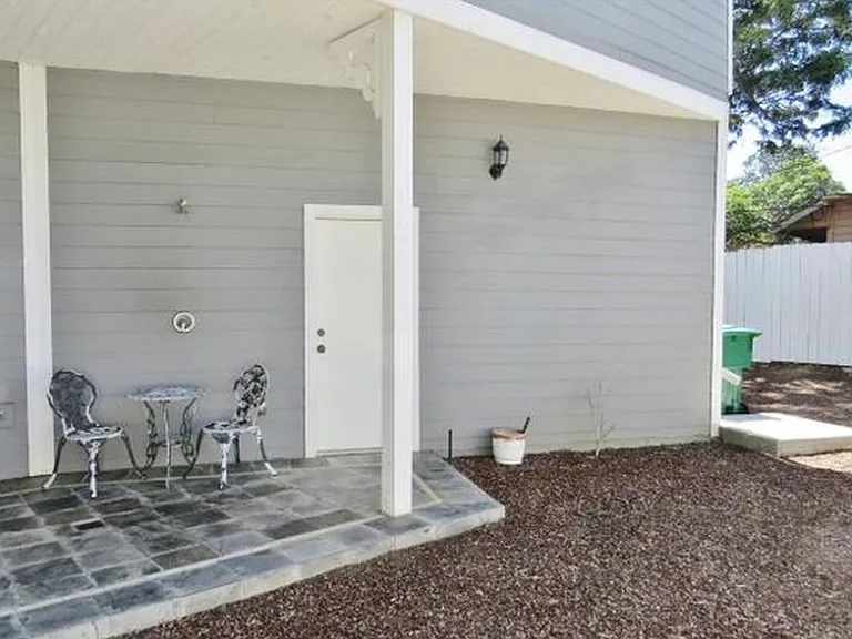 310 Tamarack Ave — Photo 5