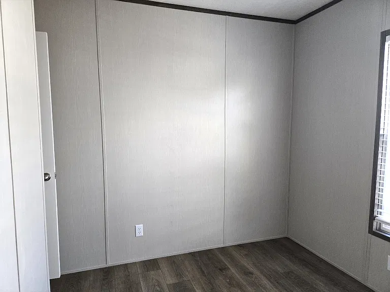 1208 Orient Ave — Photo 27