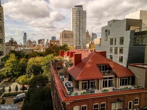 227 S 6th St APT Pe, Philadelphia, PA 19106