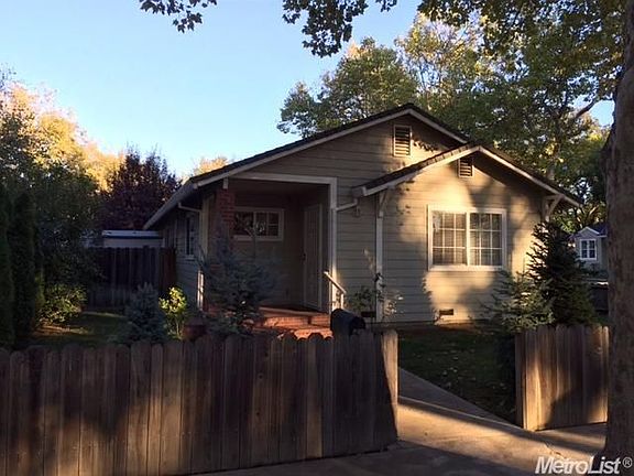 2nd image of 247 Earl Ave