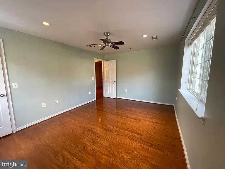 4061 S Four Mile Run Dr #301 — Photo 17