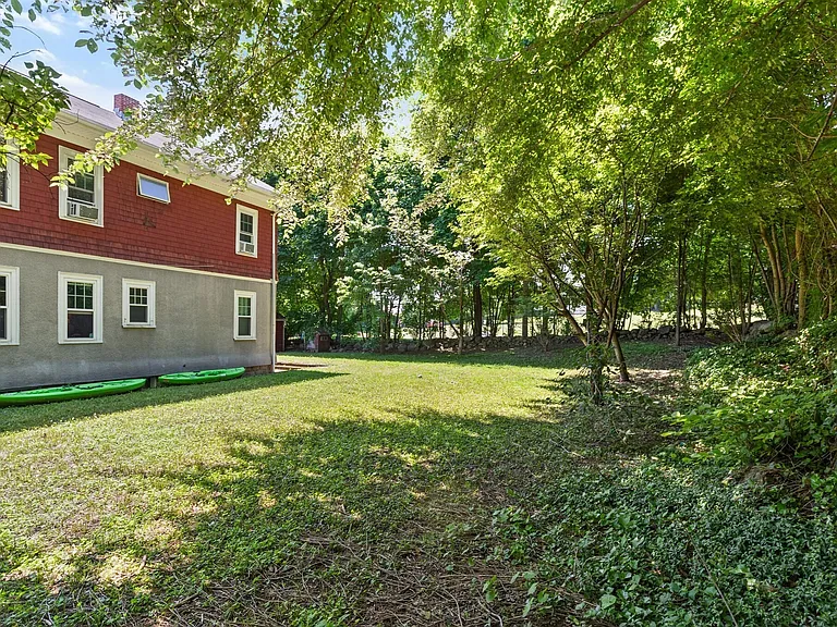 212 Maplewood St #214 — Photo 31