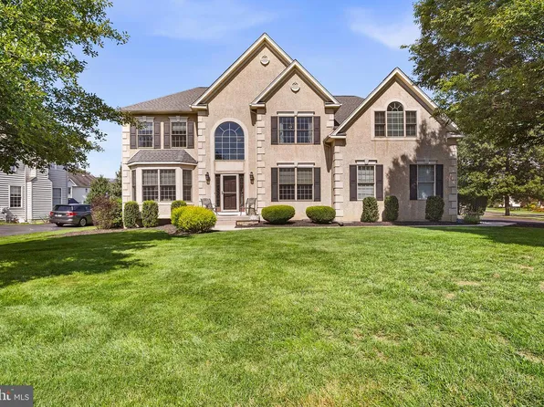 1301 Stoney River Dr, Maple Glen, PA 19002