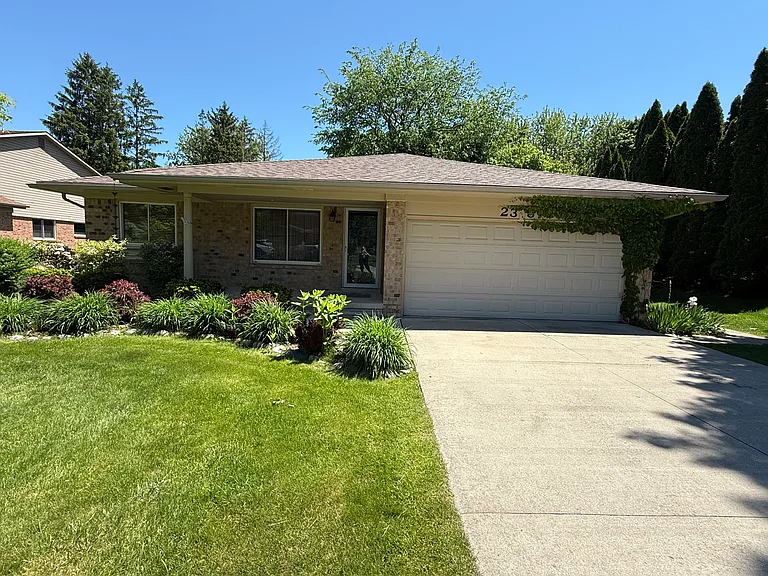 2387 Sanders Pl — Photo 11